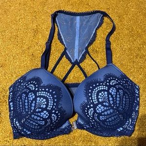 Victoria’s Secret Dream Angels Push up Navy lace front closure size 32DD